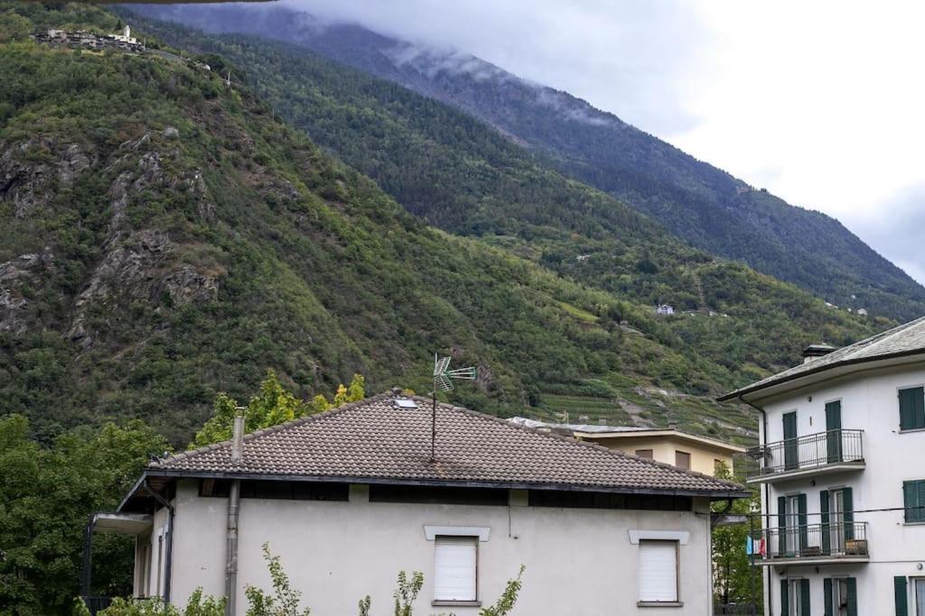 Casa Vacanze Lucia Tirano Exteriör bild