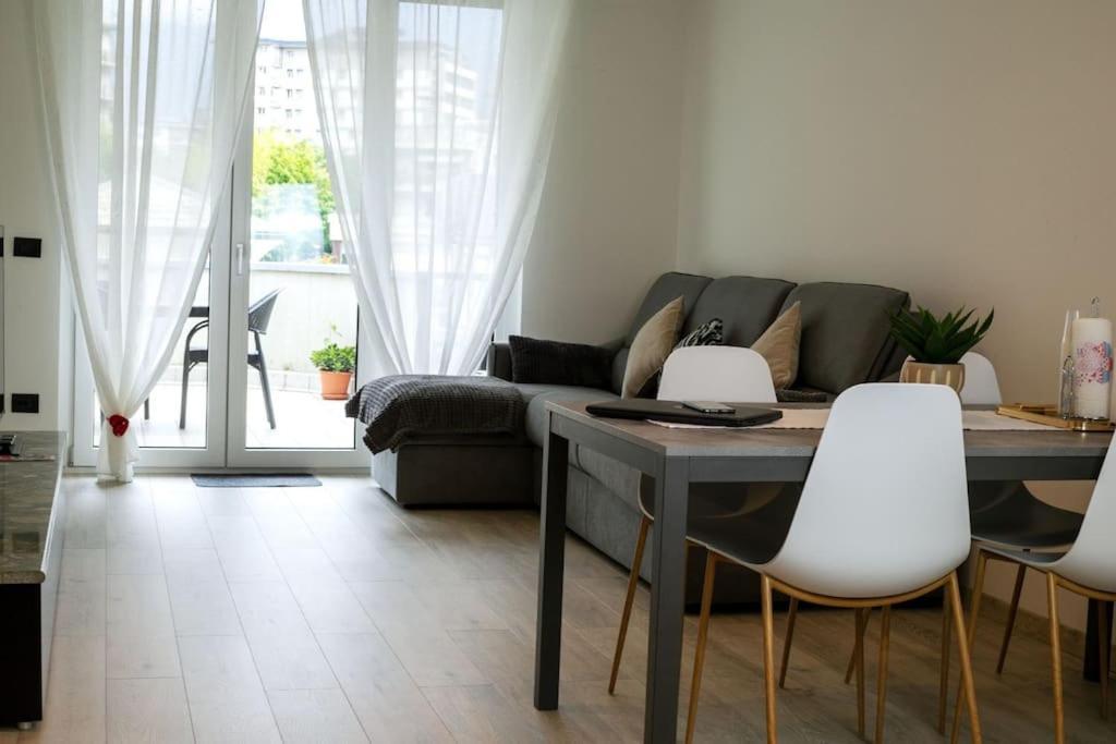 Casa Vacanze Lucia Tirano Exteriör bild